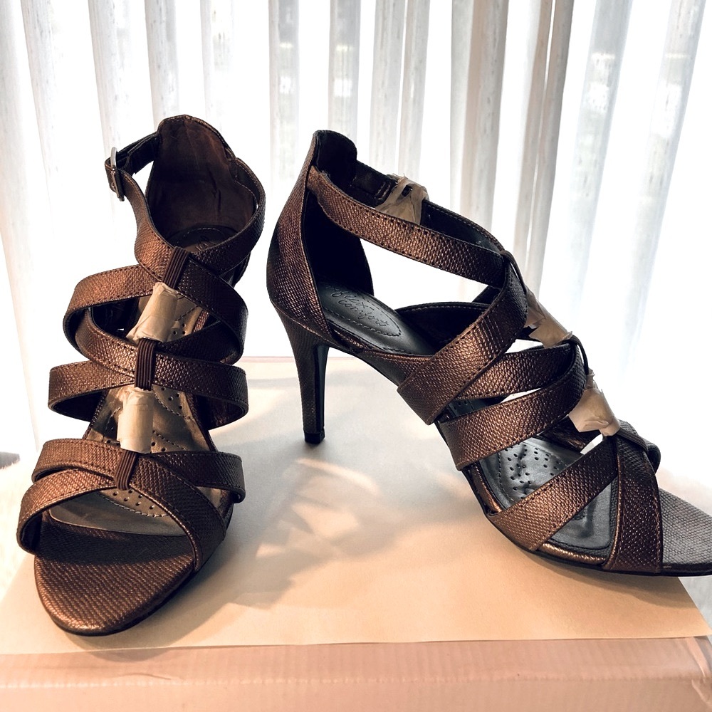 Dexflex Comfort Strappy Heels